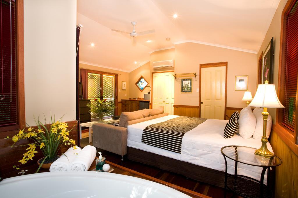 Amore On Buderim Rainforest Cabins Sunshine Coast 외부 사진