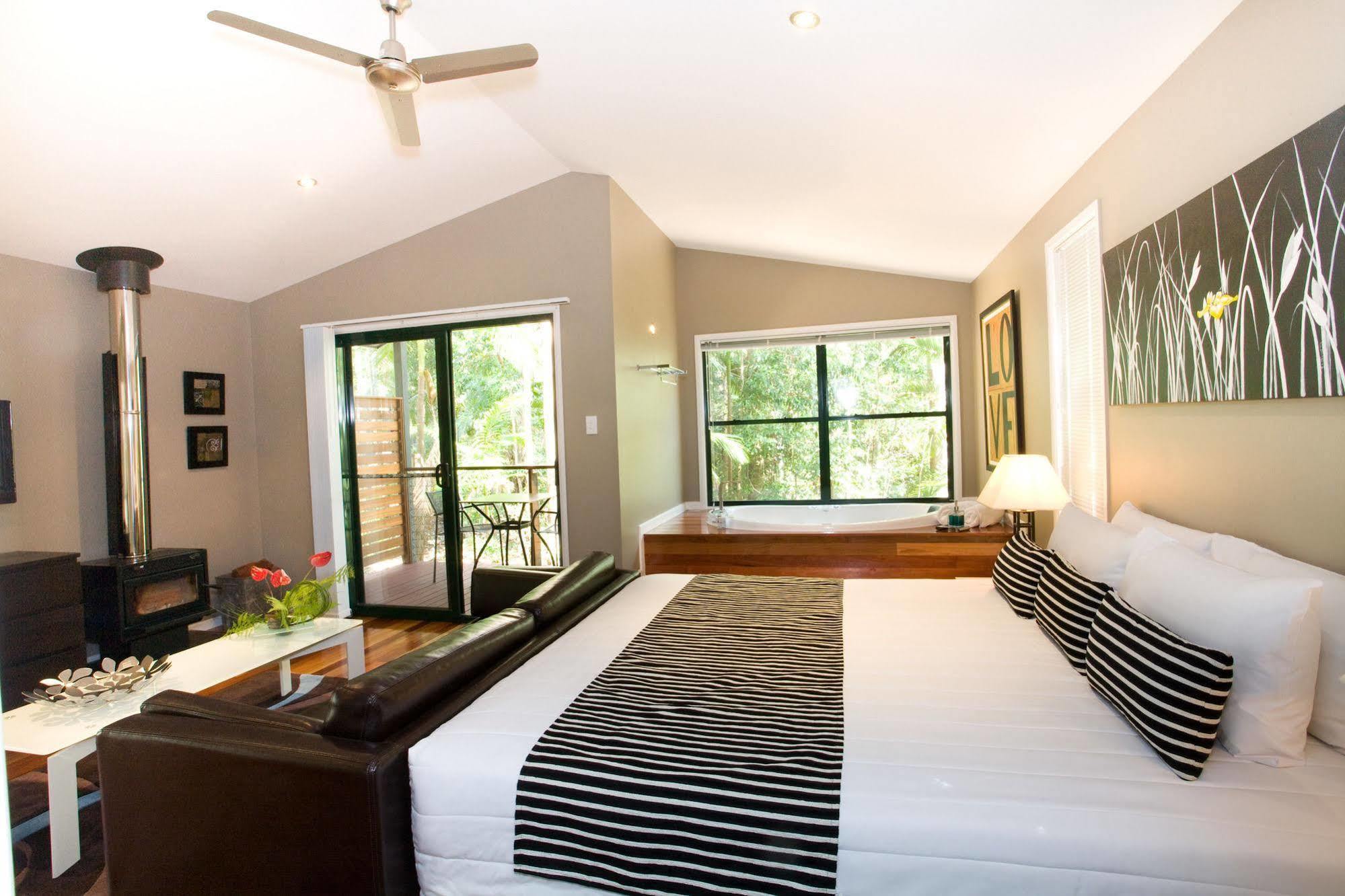 Amore On Buderim Rainforest Cabins Sunshine Coast 외부 사진